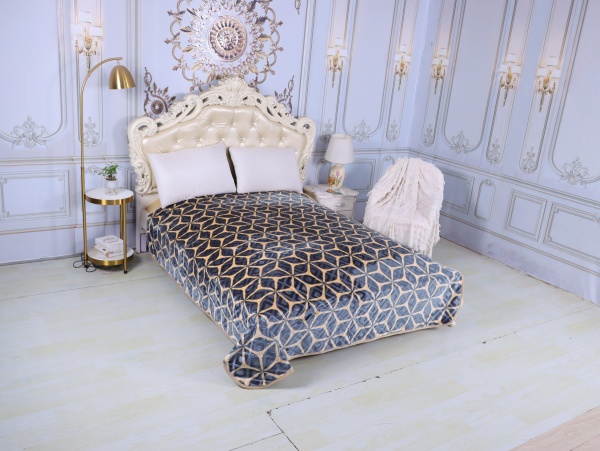 Cloudy Blanket – CLD-110 | Ultra Soft & Cozy Blanket - Image 5